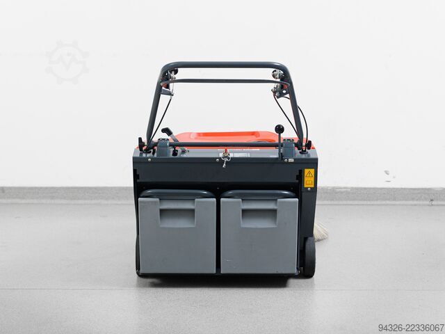 Hako Sweepmaster B800 NEW BATTERIES Hako Sweepmaster B800 - 2019y - NEW BATTERIES