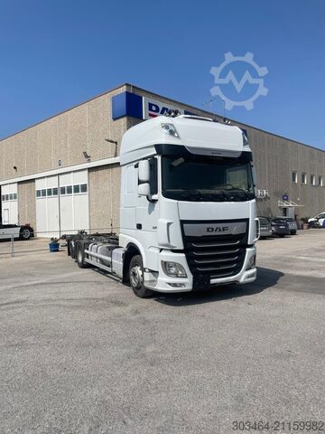 Fahrgestell 6x2 DAF XF 530 FAN 6X2