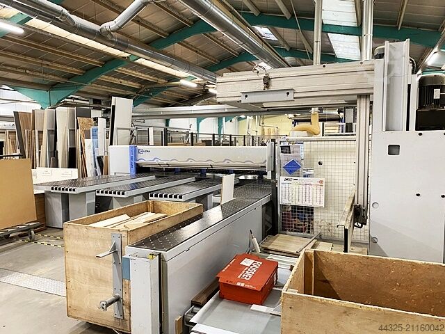 Plattensäge – Beschickung von vorne HOLZMA HPP 380/43/43/X