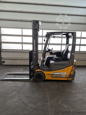 Elektrisch – 3 Räder Jungheinrich EFG218K