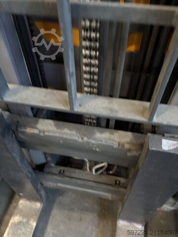 Schubmaststapler Jungheinrich ETV 214