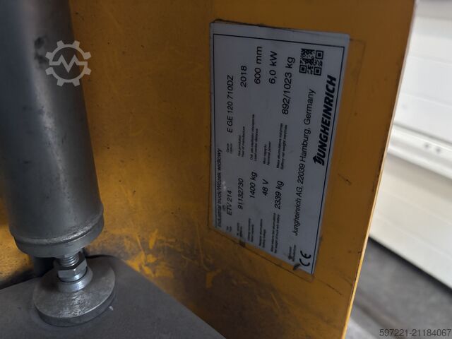 Schubmaststapler Jungheinrich ETV 214