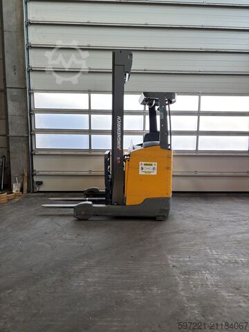 Schubmaststapler Jungheinrich ETV 214