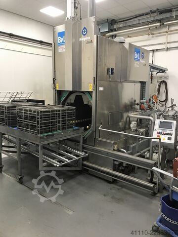 Metalparts cleaning machine BvL Niagara DFS 800-2T