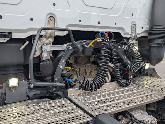 Standard tractor unit MERCEDES-BENZ ACTROS 5 1848 GigaSpace SoloStar, MIETEN?