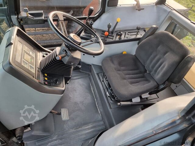 Tractor CASE Maxxum 5120 Powershift