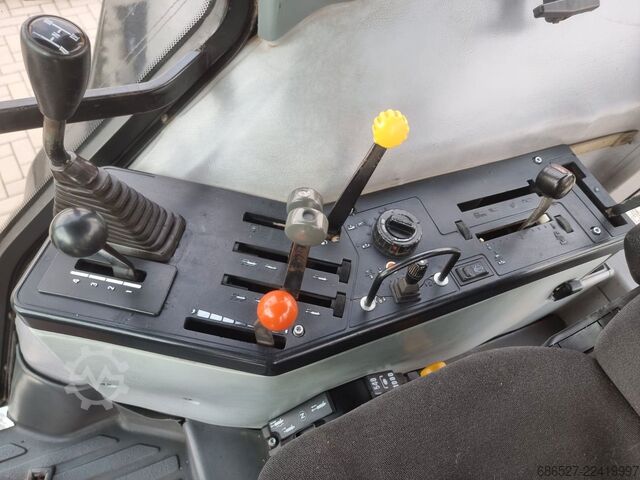 Tractor CASE Maxxum 5120 Powershift