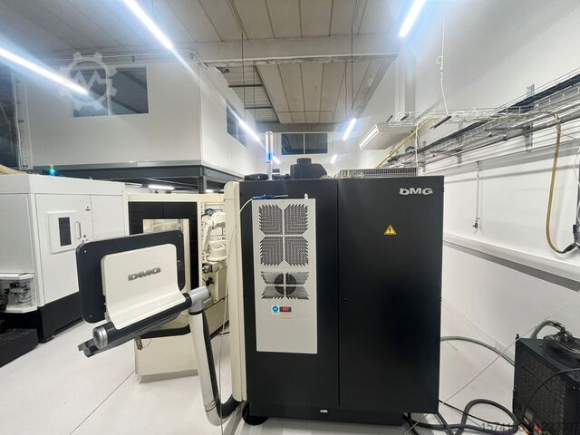 Universal-Bearbeitungszentrum DMG SAUER ULTRASONIC 20 LINEAR