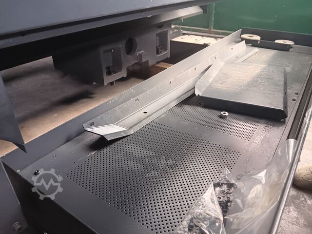 CNC-Drehmaschine SMEC SL 2000M B-type