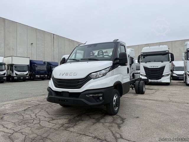 Fahrgestell mit Kastenaufbau Iveco daily 35-180