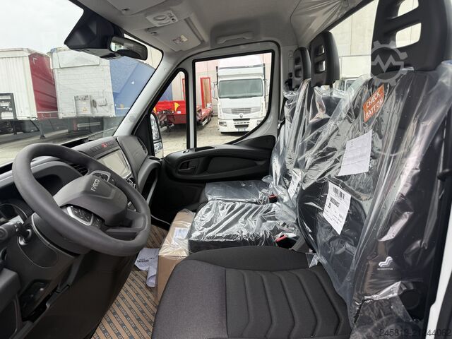 Fahrgestell mit Kastenaufbau Iveco daily 35-180