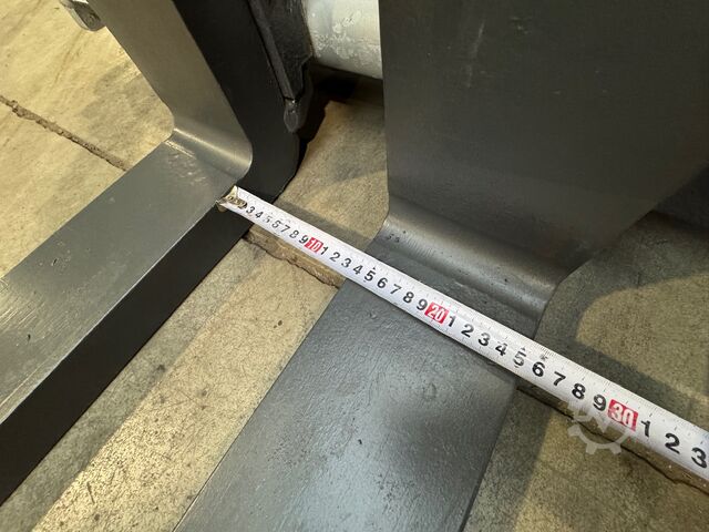 Gabelstapler Linde H 35T-01 [ID: 241]