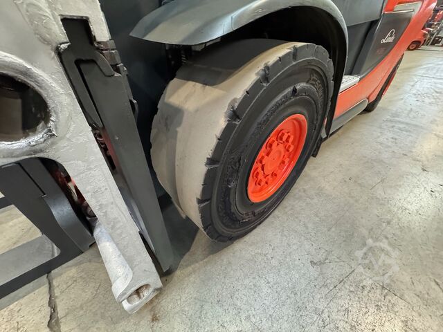 Gabelstapler Linde H 35T-01 [ID: 241]