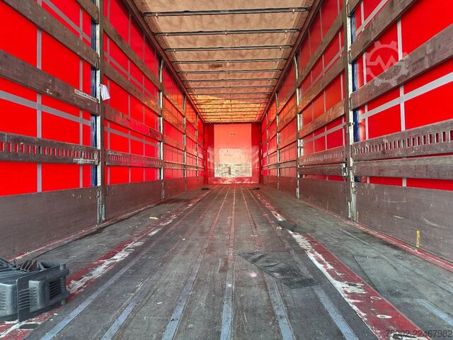 Sliding tarpaulins Pacton NIEUWE ZEILEN / alu zijborden + planken / hardh...