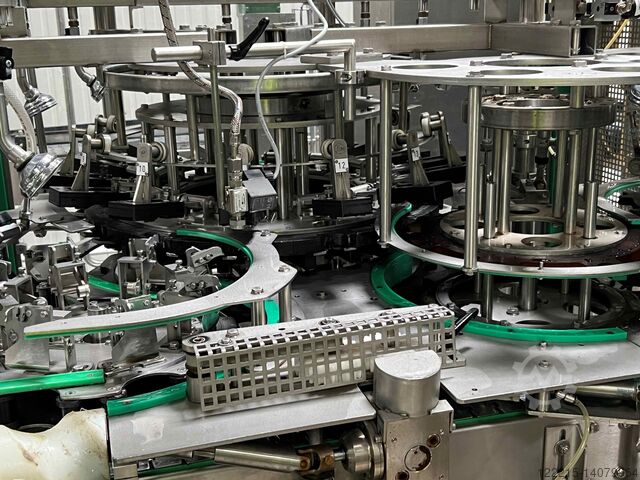 Rico 8.14.8 Swing-Top Closing Machine (2004) Rico Bügelverschließer