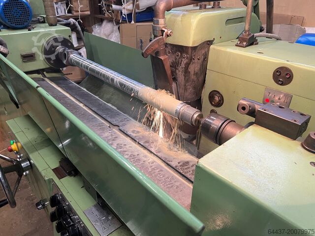 Cylindrical grinding machine TOS BHU 32A/1500