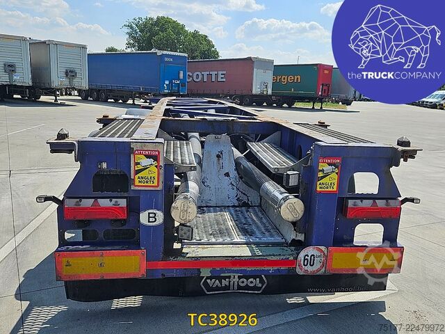 Container transportation Vanhool 30 ‘ , 20’. ADR