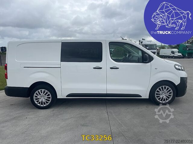Panel van Opel Vivaro 2.0 CDTI DUBBELE CABINE - 5 ZITPLAATSEN