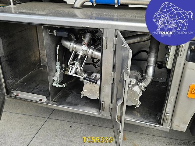 Tanker truck Renault T 440