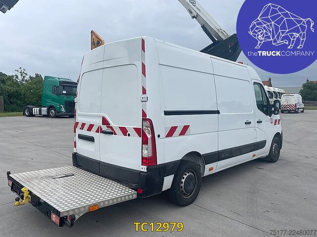 Lifting platform Renault Master 145.35 klubb