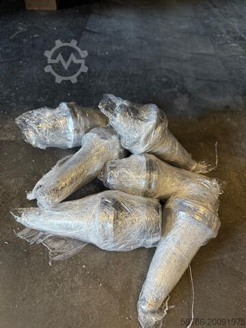 Vertical machining center DOOSAN DN Solutions SVM 4100 DNM