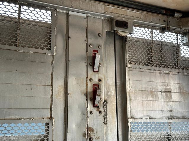 Viehtransporter LKW SCANIA R500 6x2/4 LL 4.Stock Menke Tränke Hubdach