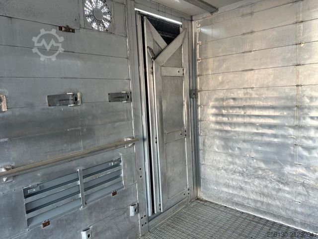 Viehtransporter LKW MERCEDES-BENZ Actros 1830L 4x2EU6e 1.Stock FINKL *Original KM*