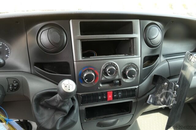 Box van iveco Daily 35 S11 C30C AUTOMATIK KAMERA MAXI KAMERA Regale LUFT - EURO 5 - CoC