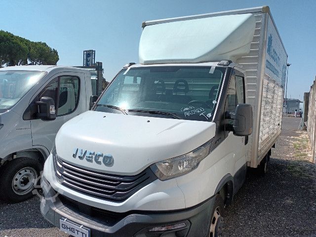 LKW mit Kofferaufbau IVECO 35C14