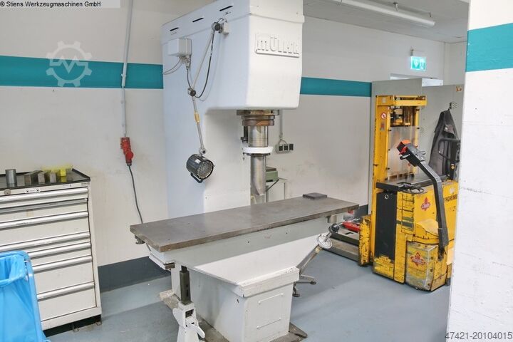 Straightening Press - Single Column MÜLLER CR 25.2.1