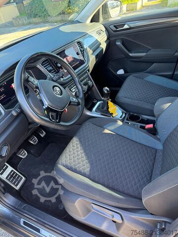 Nutzfahrzeug VOLKSWAGEN T-ROC IQ DRIVE