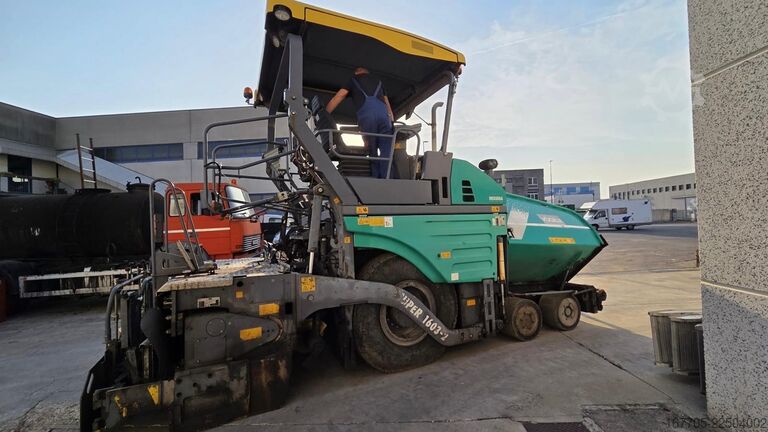 Asphalt paver Vögele 1603-2