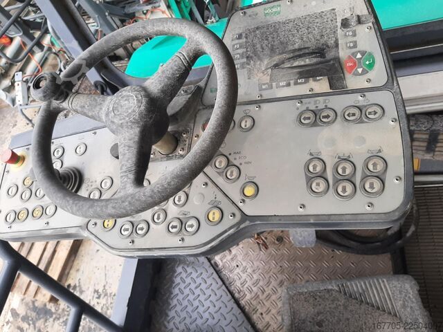 Asphalt paver Vögele SUPER 1803-2