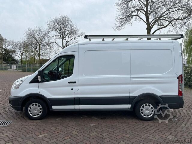 Lieferwagen Doppelkabine Ford Transit FCD