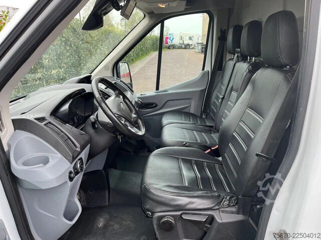 Lieferwagen Doppelkabine Ford Transit FCD