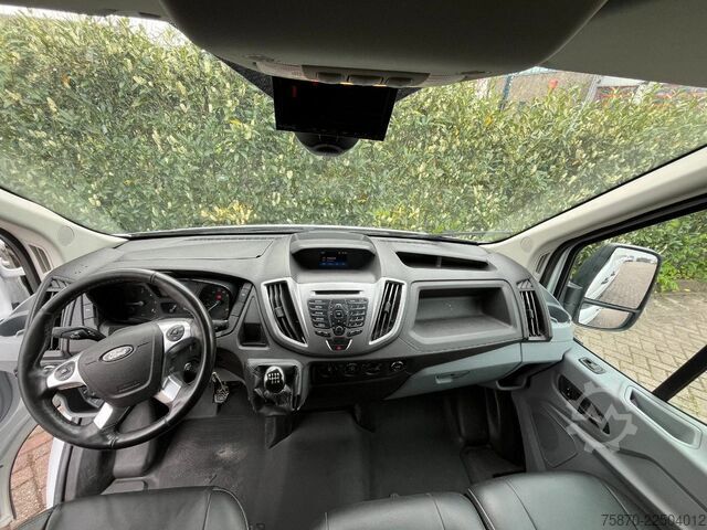Lieferwagen Doppelkabine Ford Transit FCD