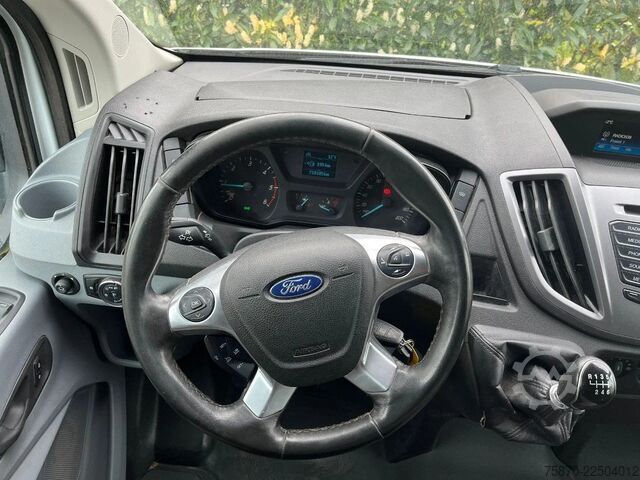 Lieferwagen Doppelkabine Ford Transit FCD