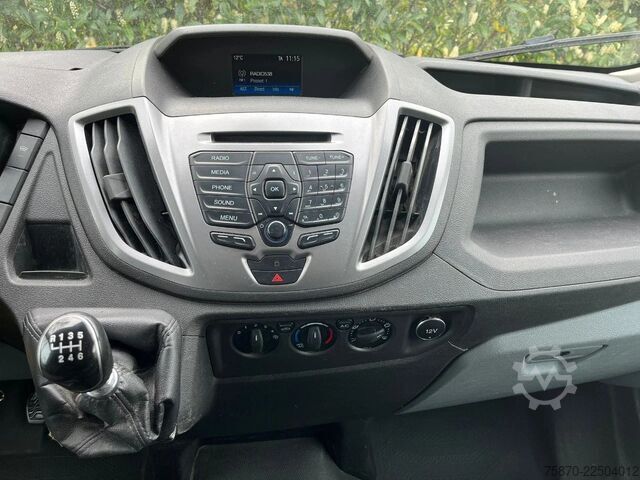 Lieferwagen Doppelkabine Ford Transit FCD
