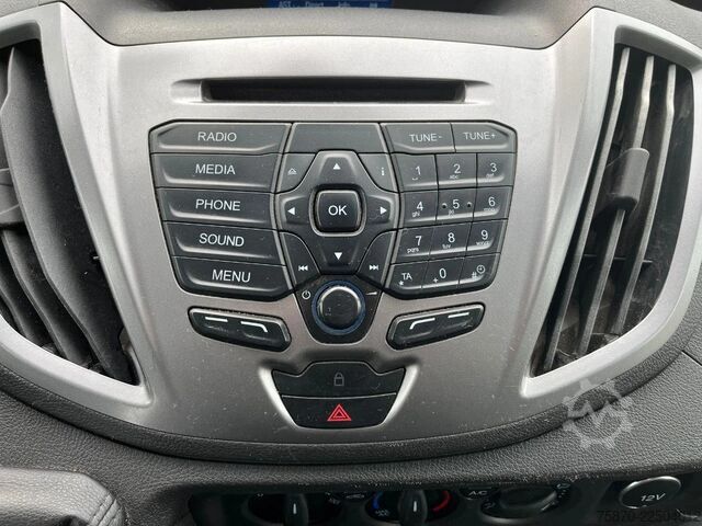 Lieferwagen Doppelkabine Ford Transit FCD