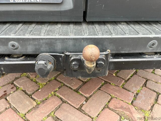 Lieferwagen Doppelkabine Ford Transit FCD