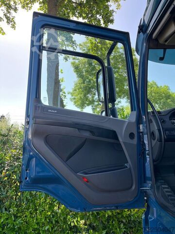 Standard-SZM DAF CF 370 FT