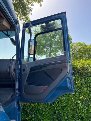 Standard-SZM DAF CF 370 FT