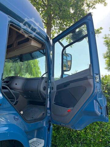 Standard-SZM DAF CF 370 FT