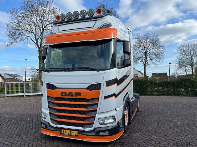 Standard-SZM DAF XG+ 530 FT