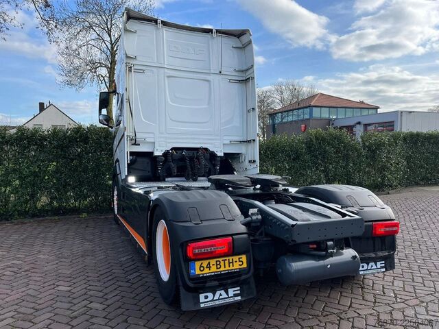 Standard-SZM DAF XG+ 530 FT