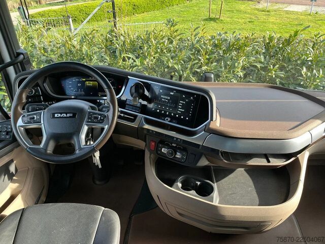 Standard-SZM DAF XG+ 530 FT