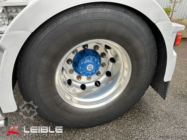 Standard tractor unit VOLVO FH 540 Globe XL *Ocean Race Limited Edition*