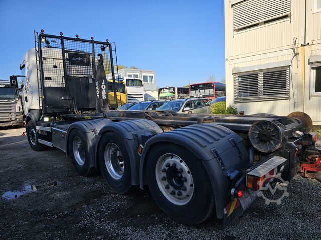 Roll-off tipper truck SCANIA R480LB 8X4*4HHA MOTORSCHADEN! 3-Pedal J