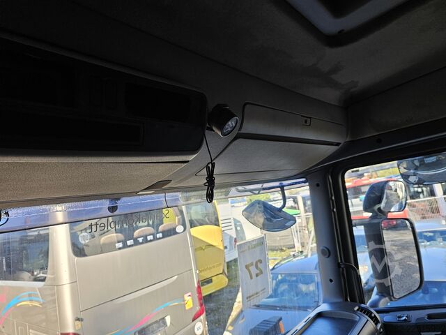 Roll-off tipper truck SCANIA R480LB 8X4*4HHA MOTORSCHADEN! 3-Pedal J