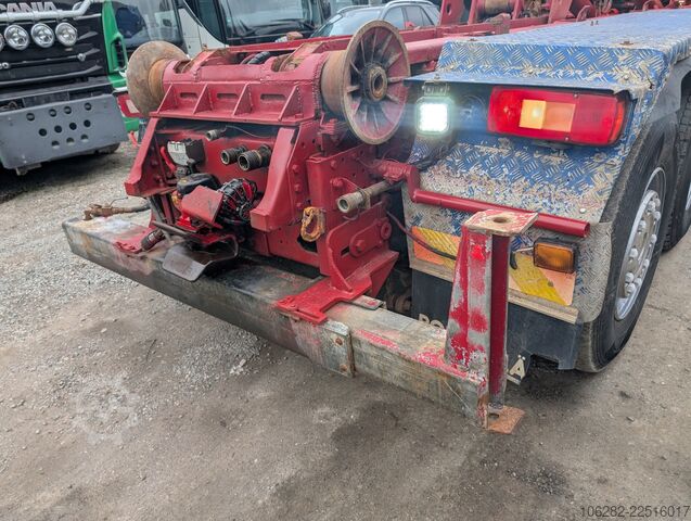 Roll-off tipper truck Volvo FH520 -37 8X4 JOAB Lift+Lenkachse Blatt/